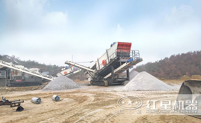 履帶 移動碎石制沙現場 履帶 移動碎石制沙現場