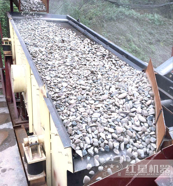 振動篩篩分過程