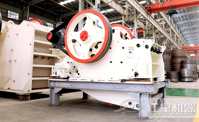 石料場(chǎng)顎式破碎機(jī)