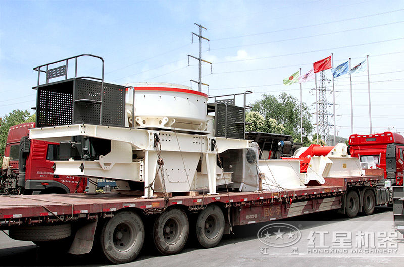 產(chǎn)品發(fā)貨圖——主要有鄂破、制砂機、篩分機