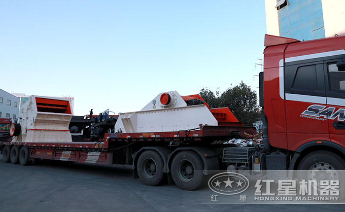 河卵石反擊式破碎機發貨