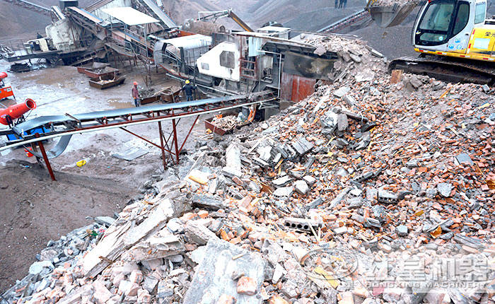 建筑垃圾移動破碎現場 建筑垃圾移動破碎現場