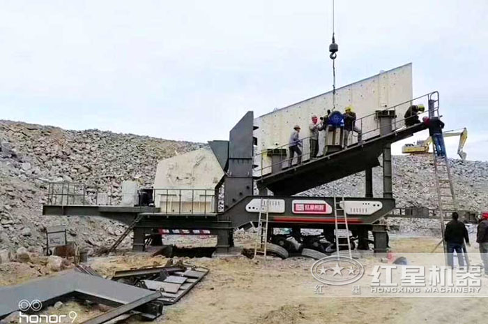 山西太原反擊破移動破碎機生產現場