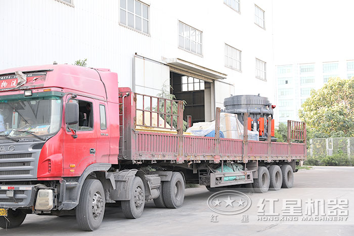 紅星機器車間發貨現場