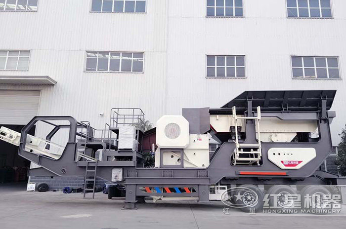 鄂破移動破碎機：給料+粗碎