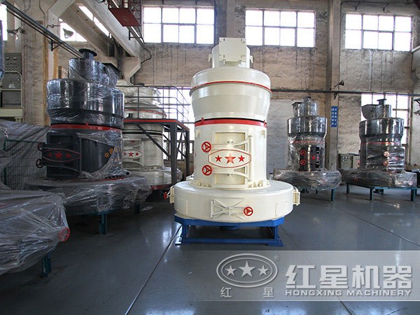 新型環保雷蒙磨粉機