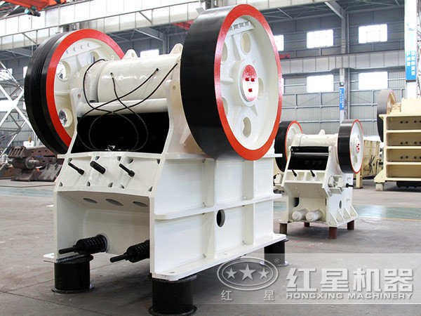 顎式破石機(jī)
