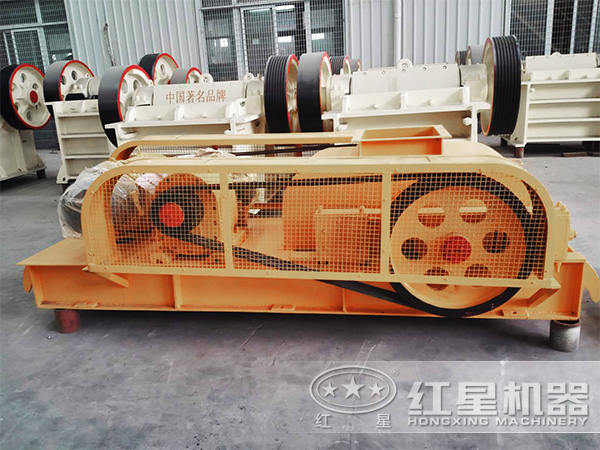 小型對輥機車間