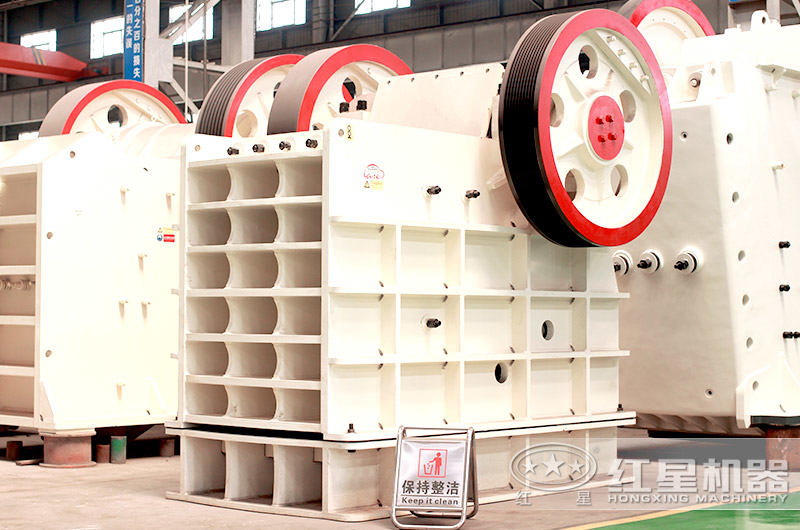 大型德版顎式破碎機 大型德版顎式破碎機